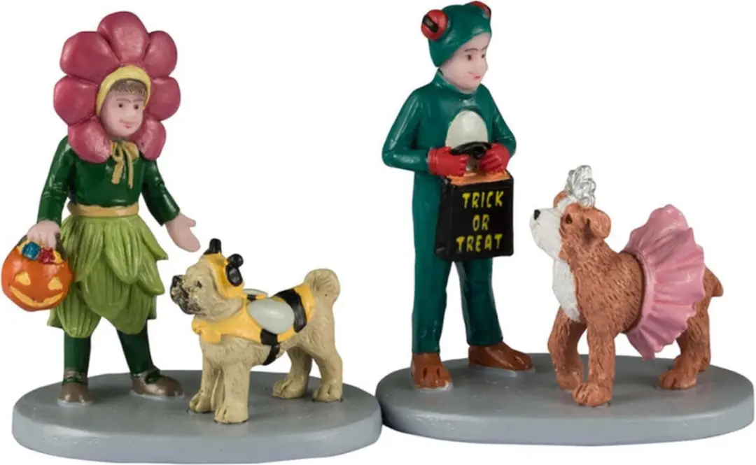 Lemax Spooky Town Costumed Companions
