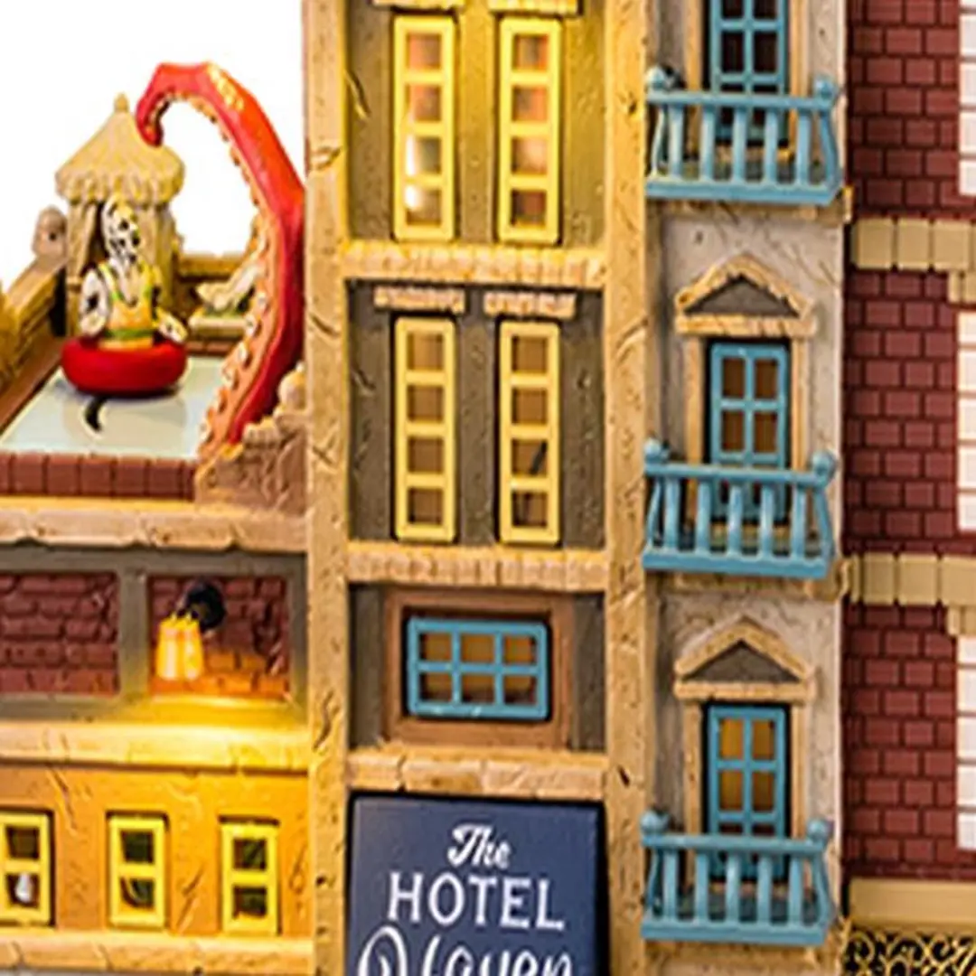 Lemax Spooky Town Haunted Hotel Haven