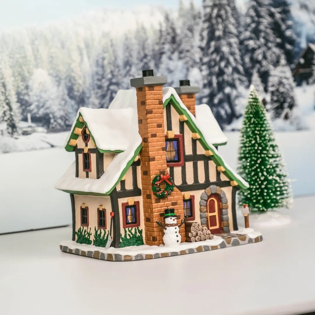 Lemax Caddington Village Winter Holiday Lodge
