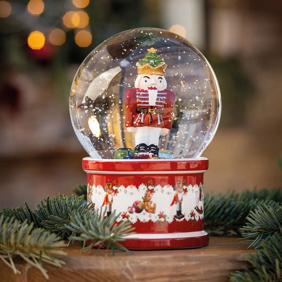 Villeroy & Boch Schneekugel Nussknacker Kerstbal ø13cm - afbeelding 2 van 5