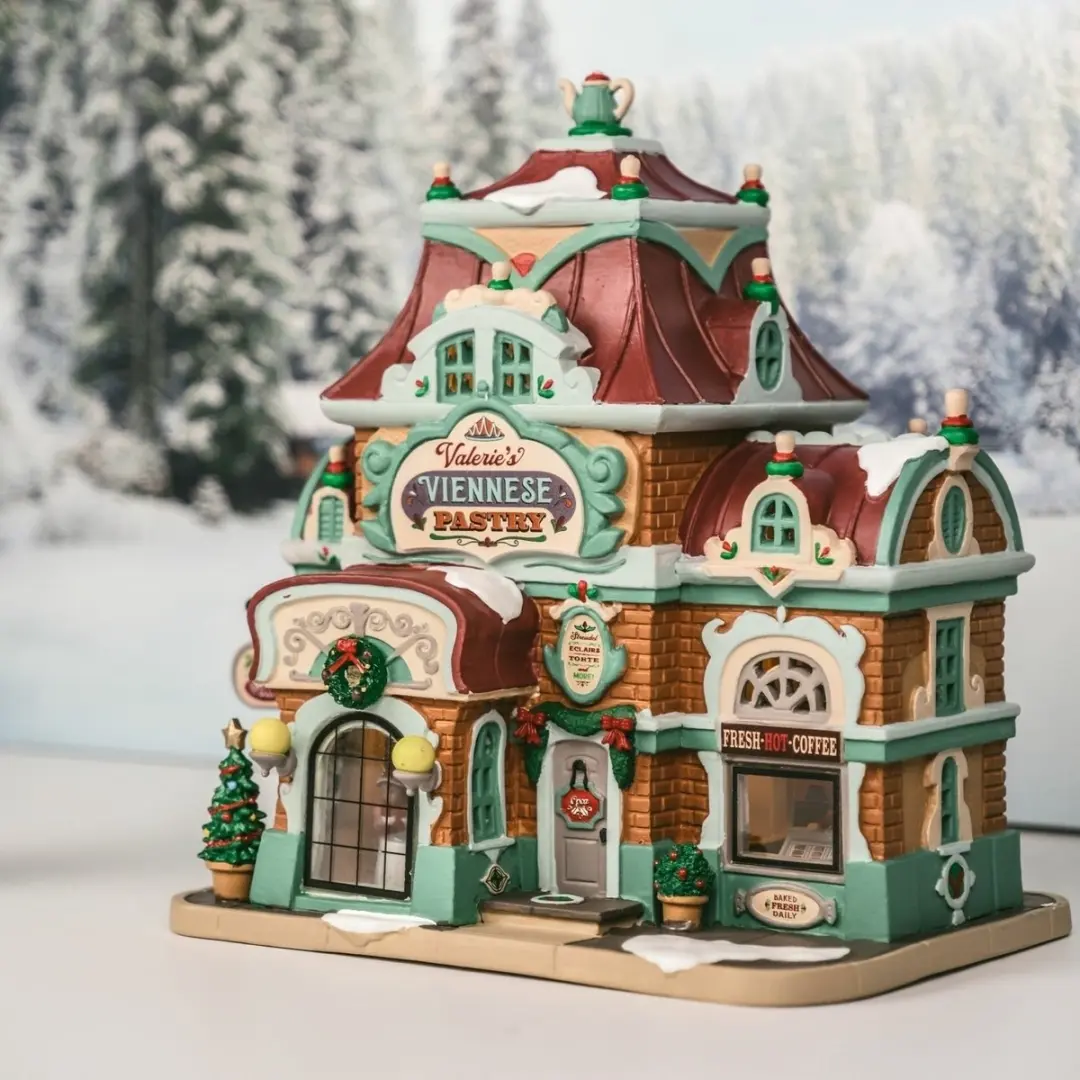 Lemax Valerie's Viennese Pastry Caddington Village - Meerkleurig