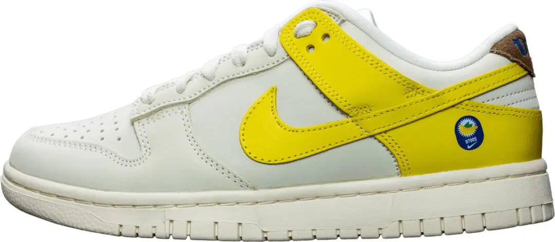 Nike Dunk Low LX Banana (W)