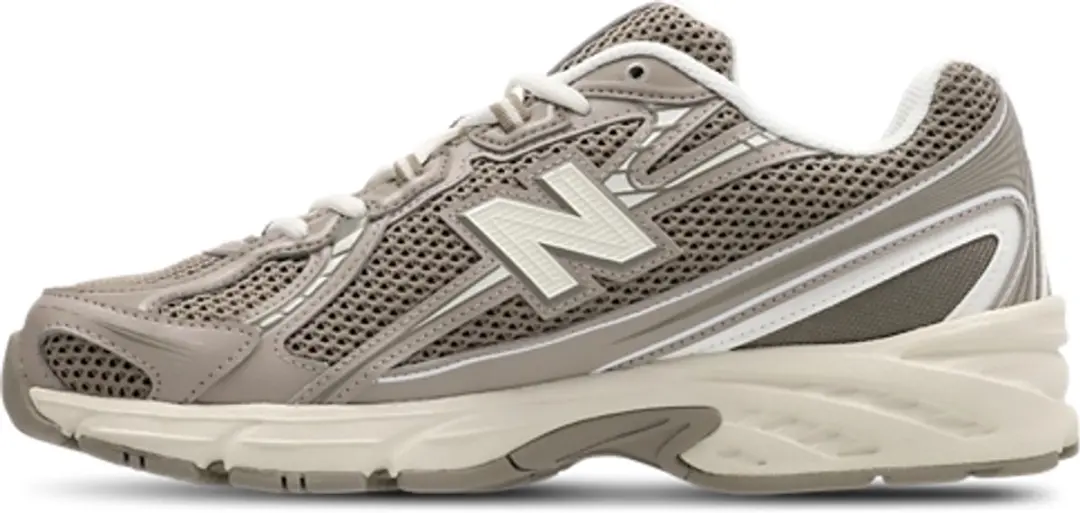 New Balance 740