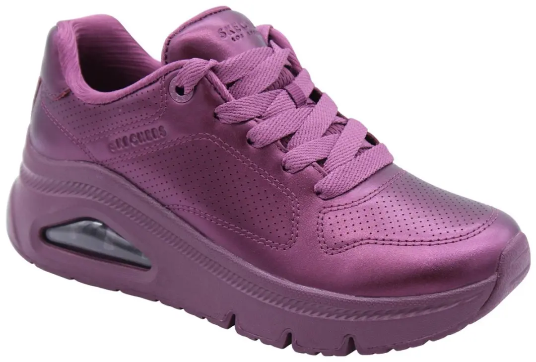 Skechers