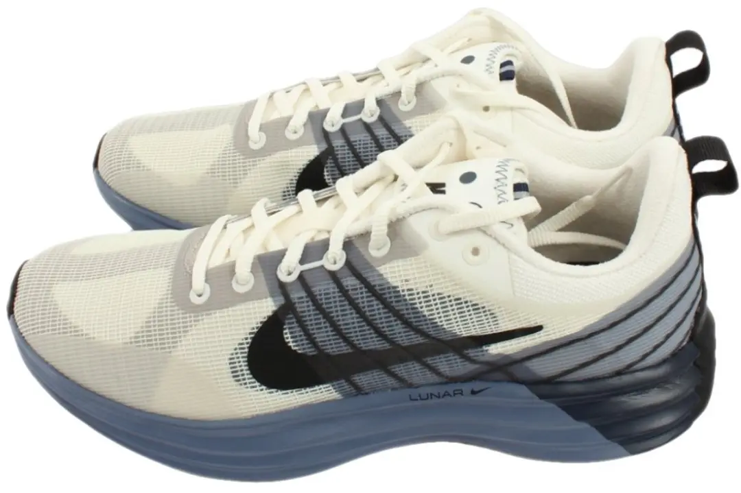 Nike sneakers maat eur 42