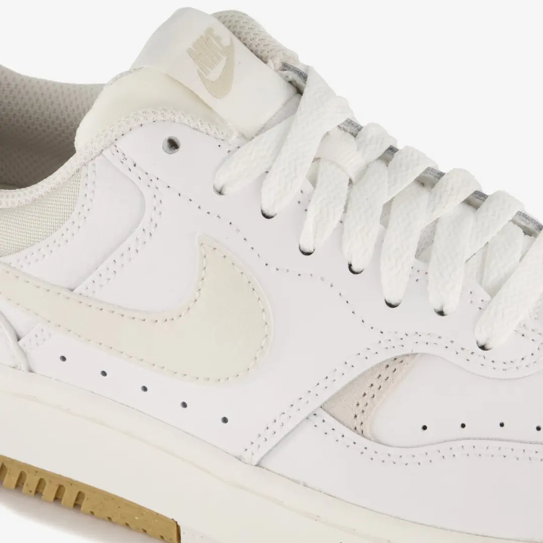 Nike Gamma Force Sneakers Dames - 38 - Wit/Lichtroze/Beige - afbeelding 6 van 6