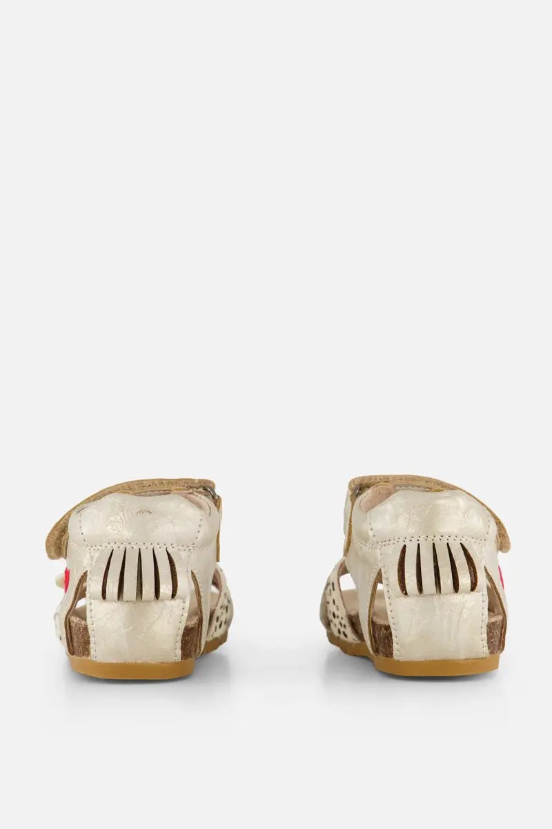 Shoesme Metallic Gouden Sandaal Hartje - Maat 23 - afbeelding 6 van 6