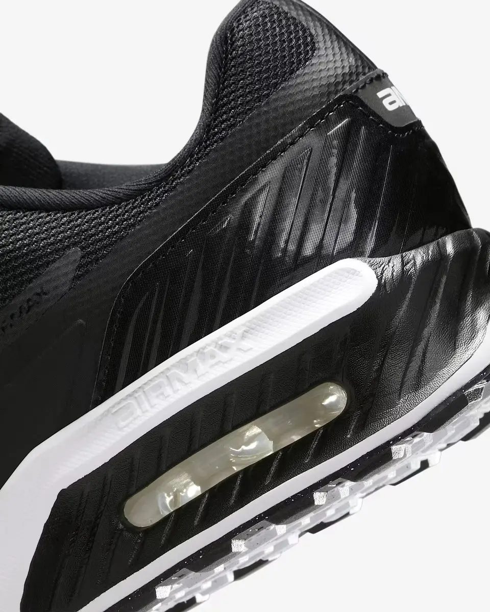 Nike Air Max Bia Lage Sneakers - Zwart/Wit