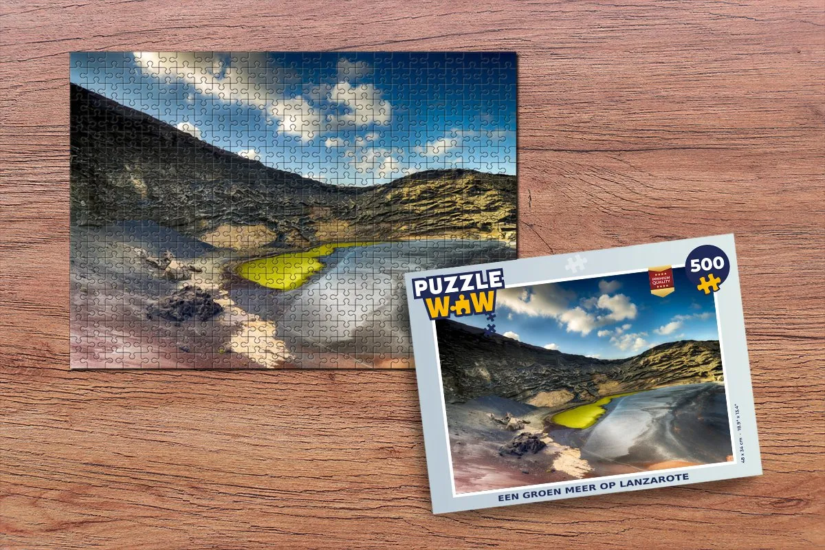 PuzzleWow Puzzel Een groen meer op Lanzarote 500 Stuks - Multicolor