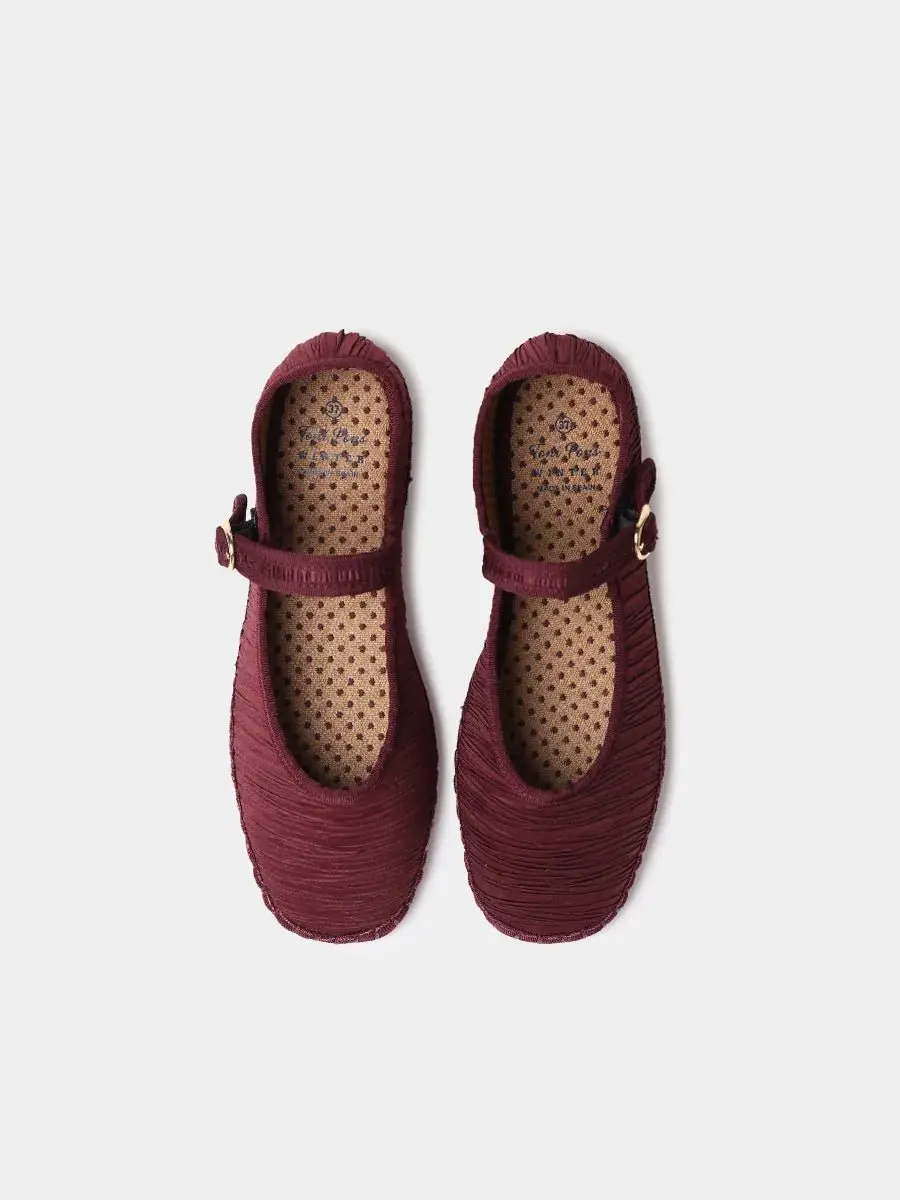 Dames Mary Janes van geplooid materiaal met een platte zool
