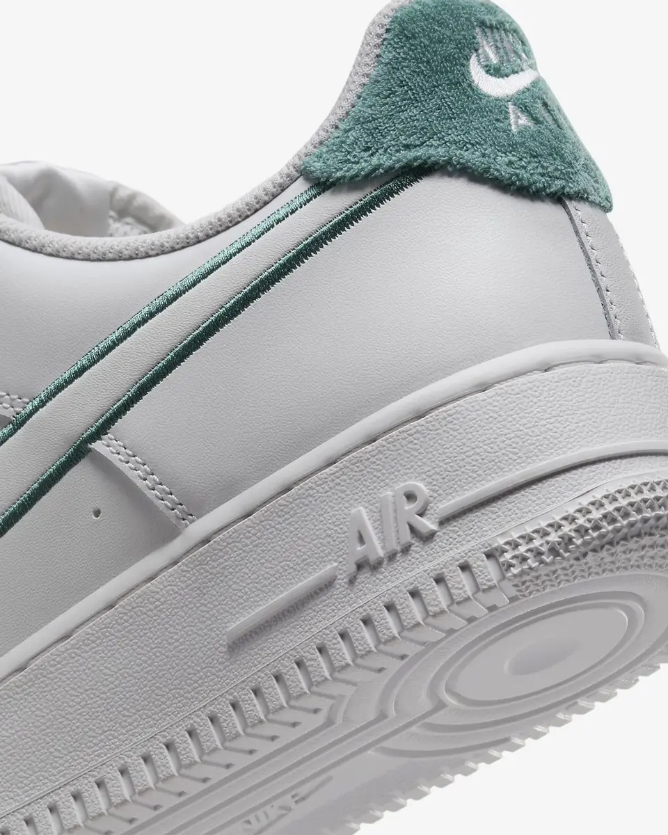 Nike Air Force 1 '07 LV8 Sneakers Heren - Wit/Groen - 45 - afbeelding 5 van 6