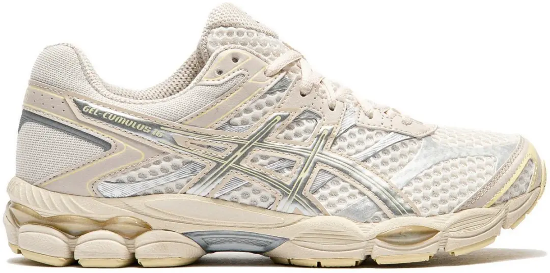 ASICS Gel Cumulus 16 - Heren/Vrouwen Sneakers - 42.5 - Cream/Pure Silver
