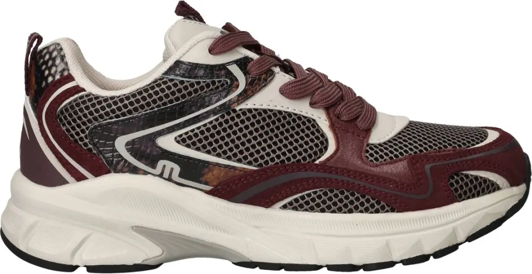 Maruti Novi Sneakers