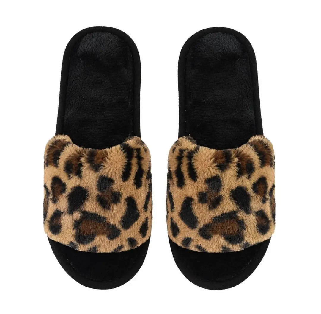 Koffiekleurige dames pantoffels instap slippers pluche luipaard print warme huis