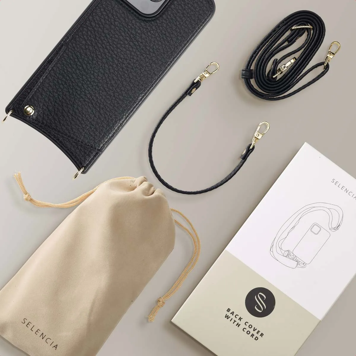 Selencia Hoesje iPhone 16 Pro Max - Backcover met koord - 2 Pasjes - Zwart - afbeelding 6 van 6
