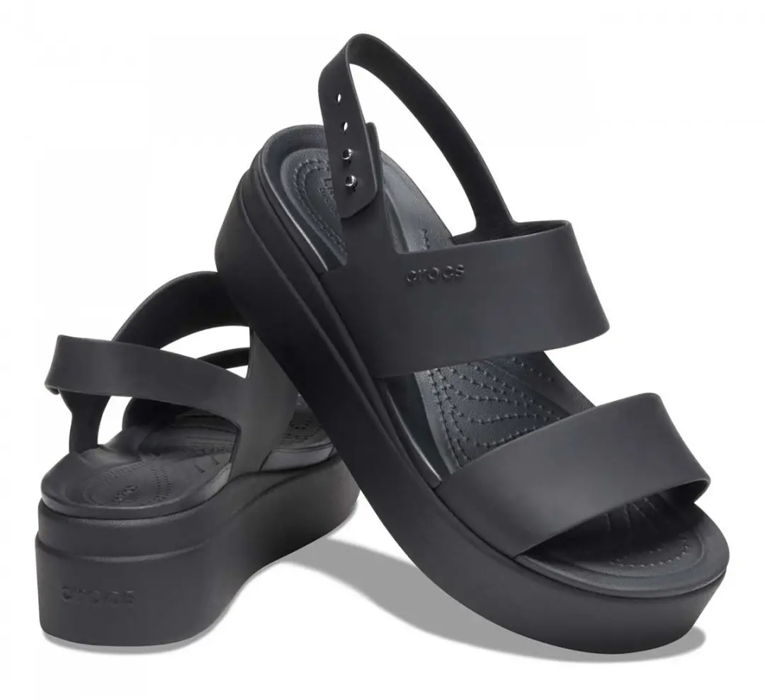Crocs Brooklyn Sandalen - Lage Hak 37,5 - Zwart