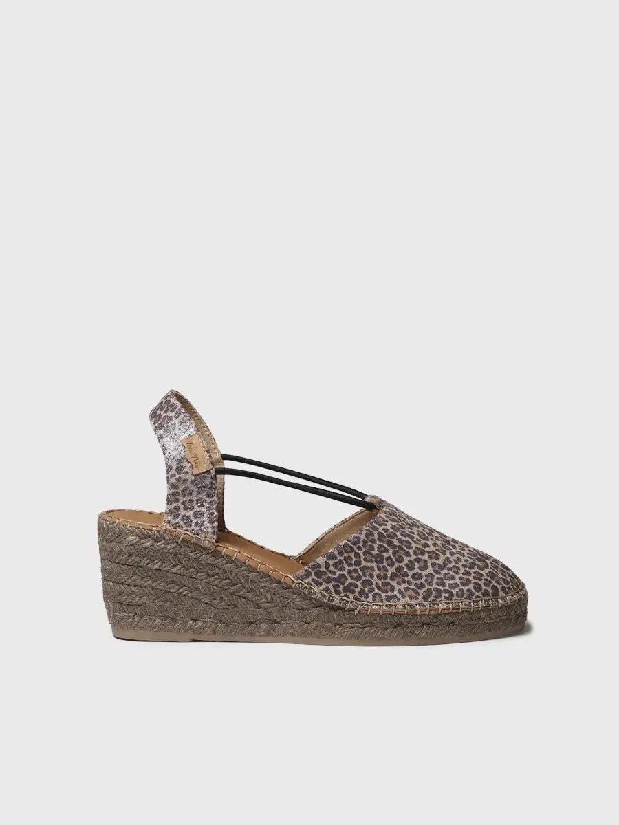 Espadrille met sleehak en dierenprint