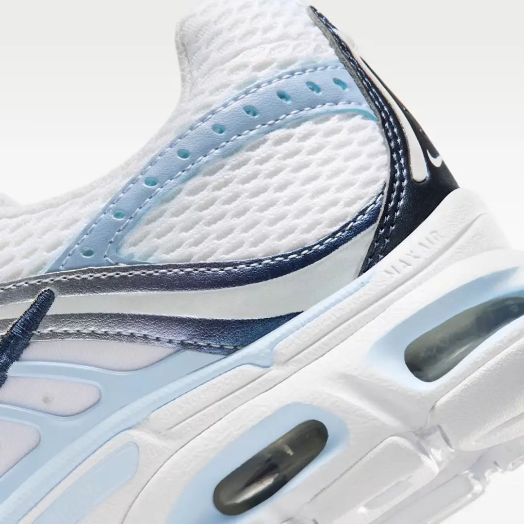 Nike Air Max Moto 2K