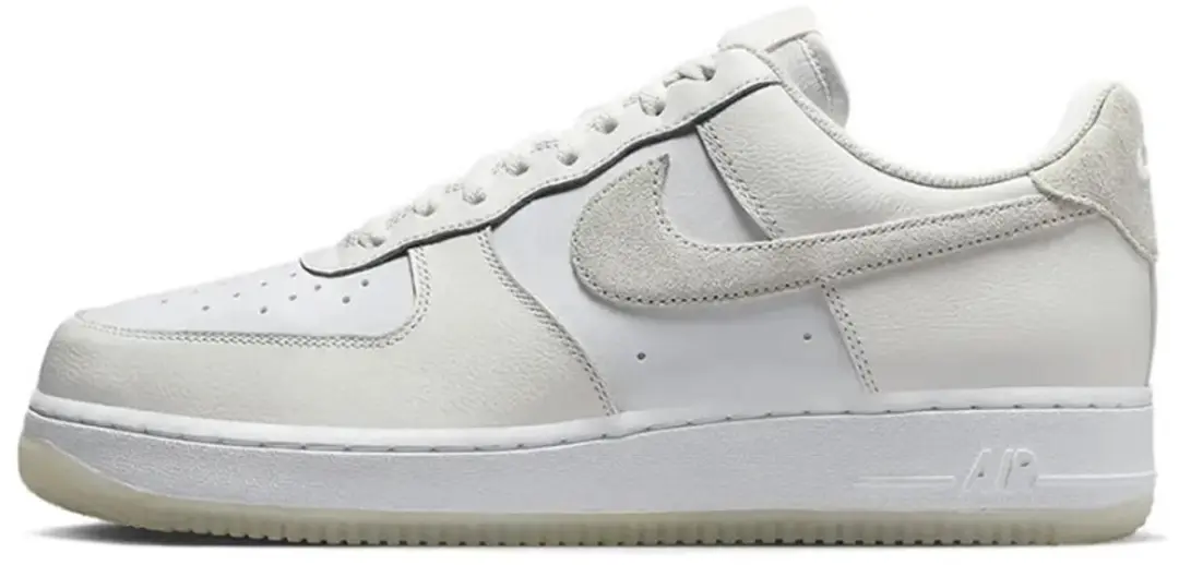 Nike Air Force 1 '07 LV8 FN5832-100 maat 46