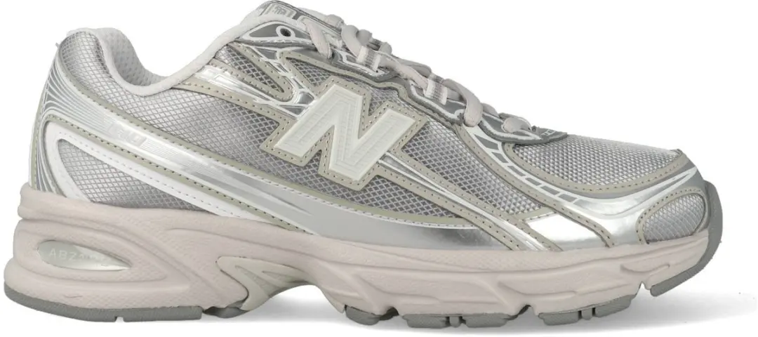 New Balance 740