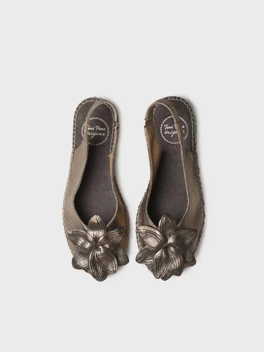 Metallic platte espadrilles voor dames met een bloemmotief