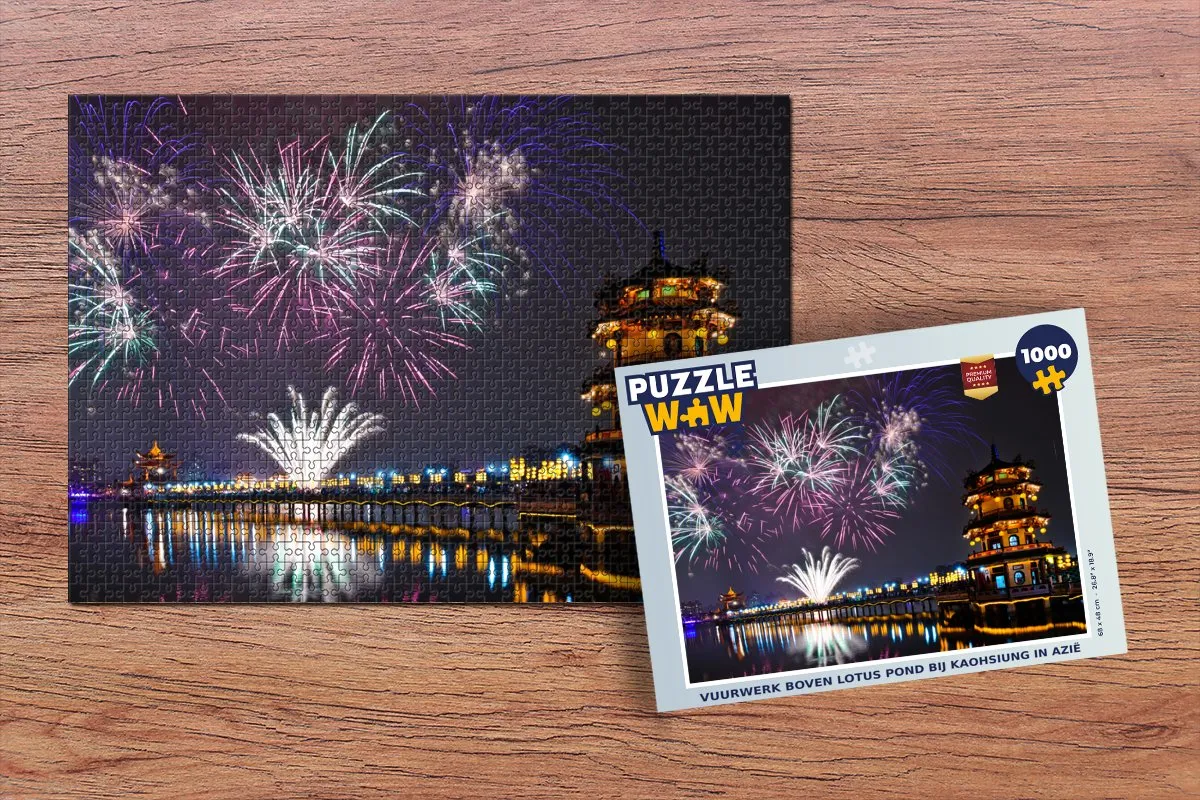 PuzzleWow Legpuzzel Vuurwerk boven Lotus Pond 1000 Stuks - Multicolor
