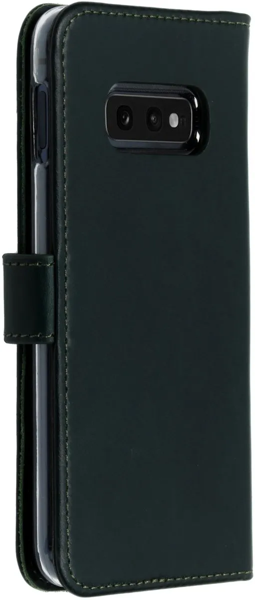 Selencia Hoesje Samsung Galaxy S10e - Groen Lederen Bookcase - 3 Pasjes