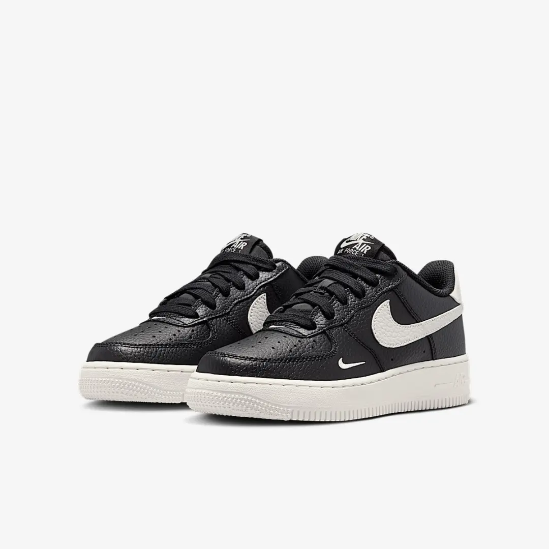 Nike Nike Air Force 1 Kinderschoenen Maat 36.5 zwart/phantom