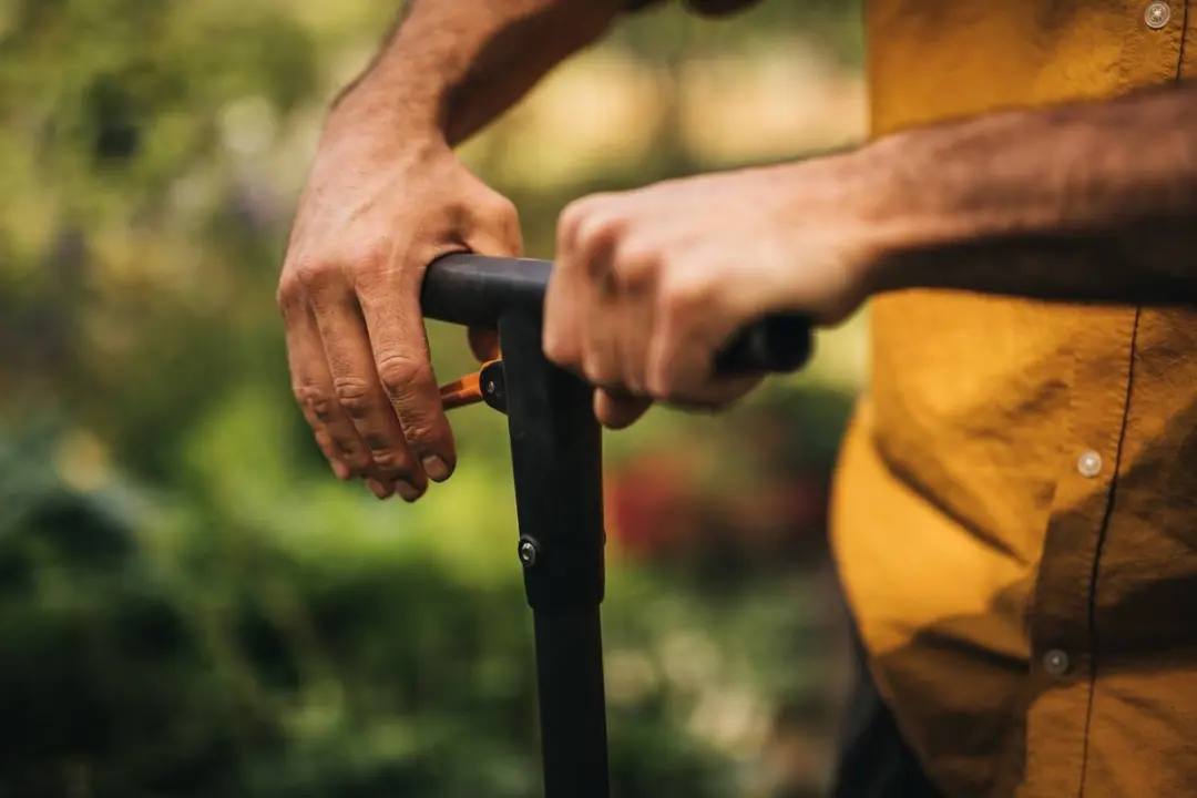 Fiskars Ergo Bollenplanter 100cm - afbeelding 5 van 6