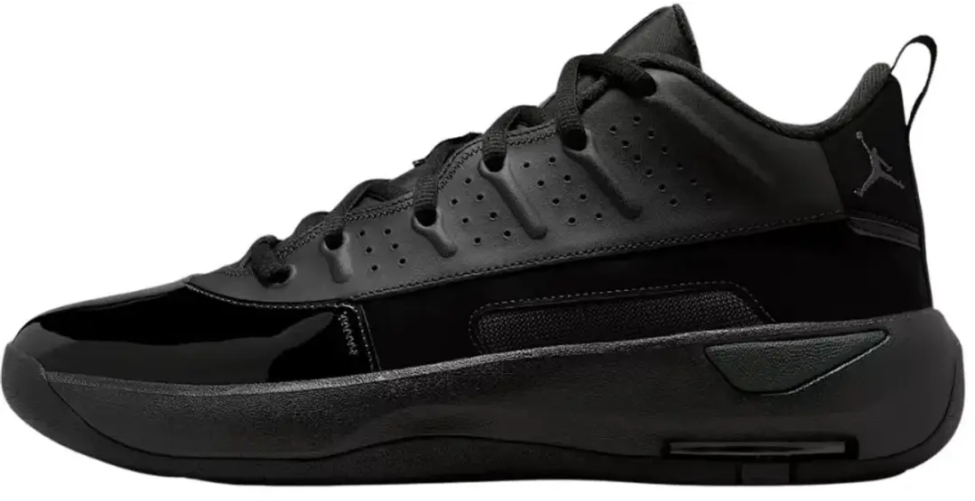 Jordan max aura 7 in de kleur zwart.