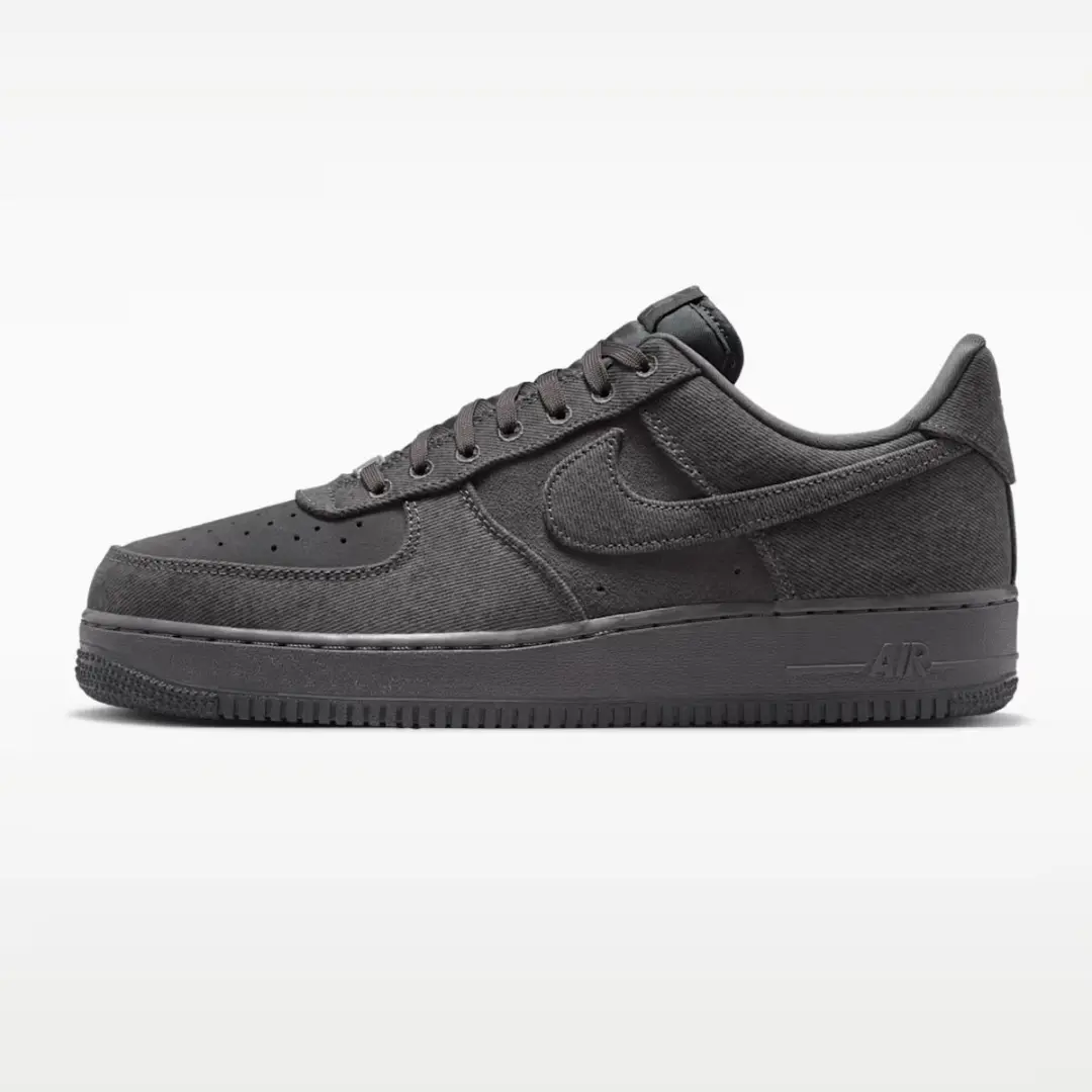Nike Air Force 1 '07 LV8