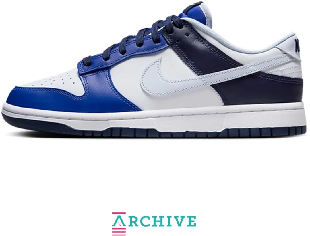 Nike Dunk Low Sneakers