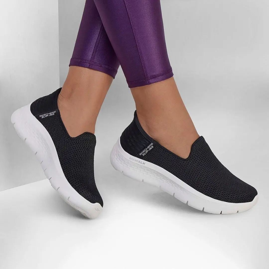 Skechers Go Walk Flex-Relish Slip-Ins Dames Sneakers 124963-BKW - Zwart/Wit - afbeelding 2 van 6