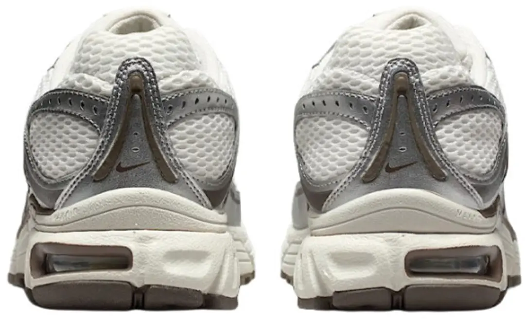 Nike Air Max Moto 2K IO1915-030 Sneakers - Wit - Maat 40,5 - afbeelding 3 van 6