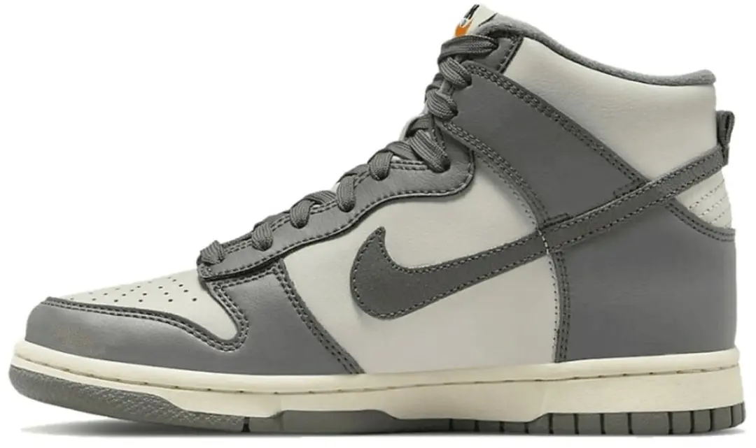 Nike Dunk High Vintage Light Bone