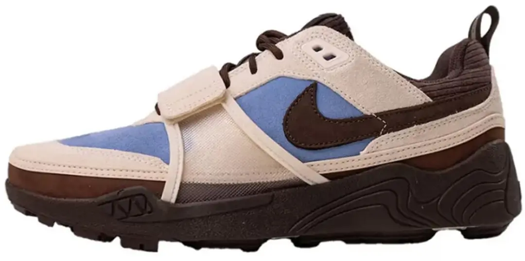 Nike Zoom Field Jaxx Travis Scott 'Leche Blue’ maat 46.