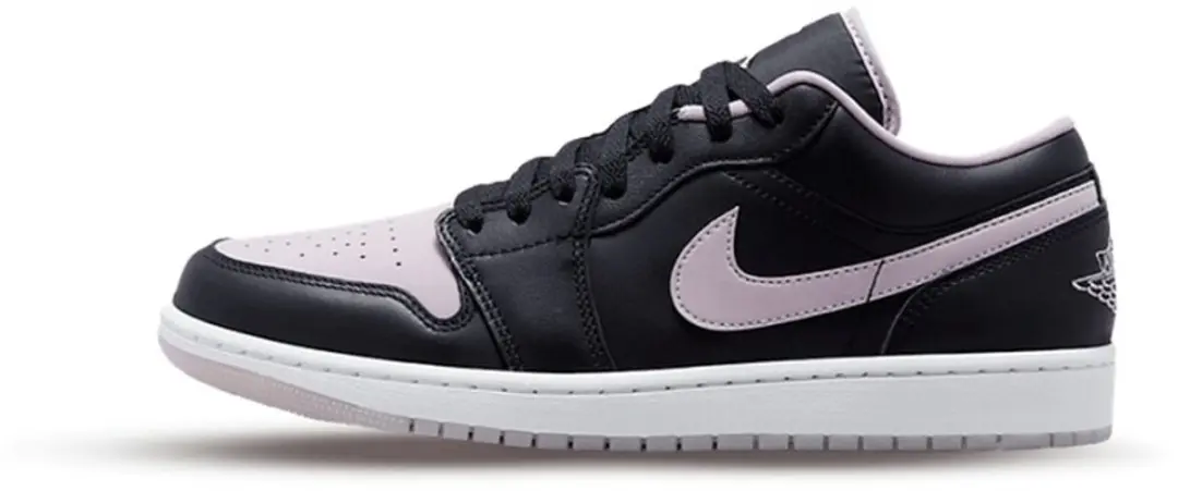 Jordan 1 Low 'Black Lilac' maat 42.5.