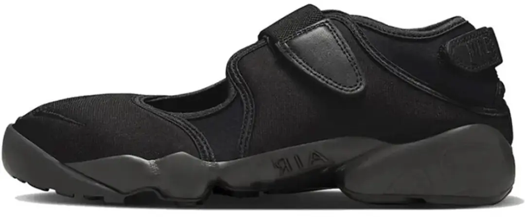 Nike Air Rift 'Triple Black' (W)