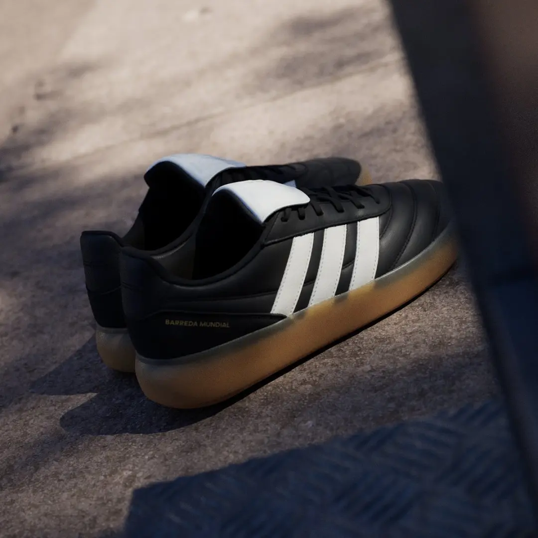 adidas Barreda Mundial OOS64 Schoenen - Zwart