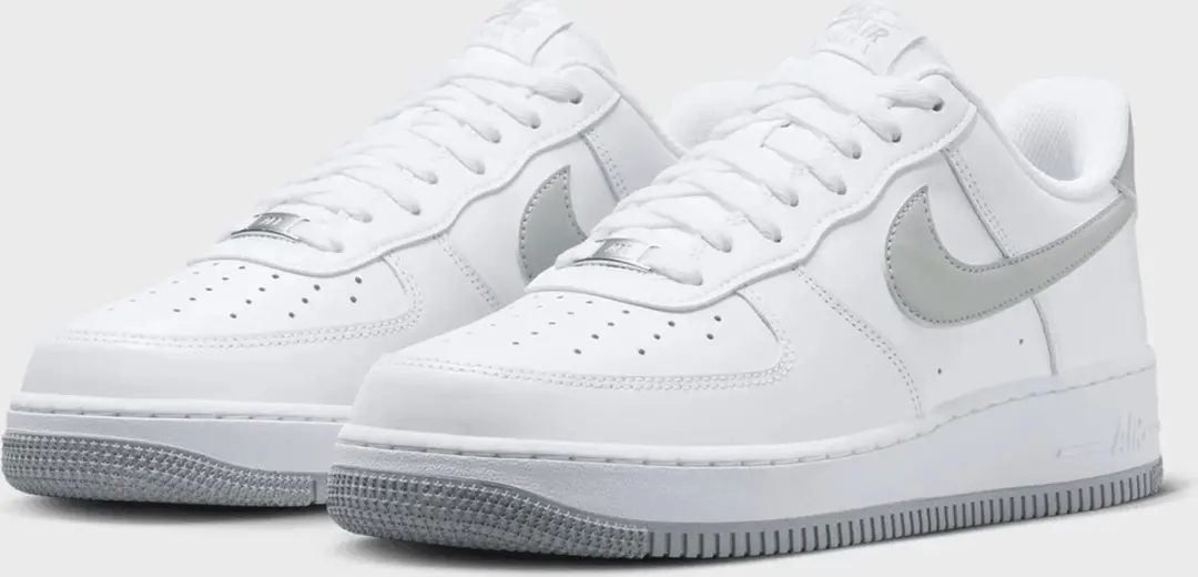 Nike Air Force 1 '07 FJ4146-100 Sneakers - Lichtgrijs/Wit - afbeelding 3 van 6