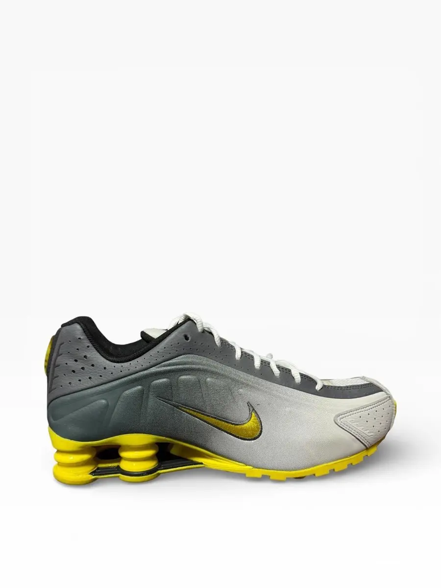 Nike - Shox R4 - Special Edition - Sneakers - Heren