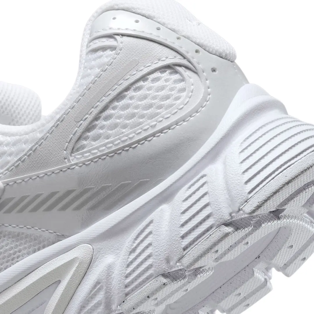 Nike V5 Hq7901-101 Dames Sneakers - Wit