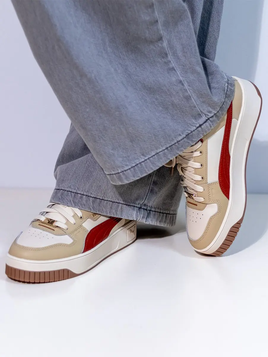 Puma Carina Street Lux Sneakers Laag - Beige - afbeelding 2 van 6