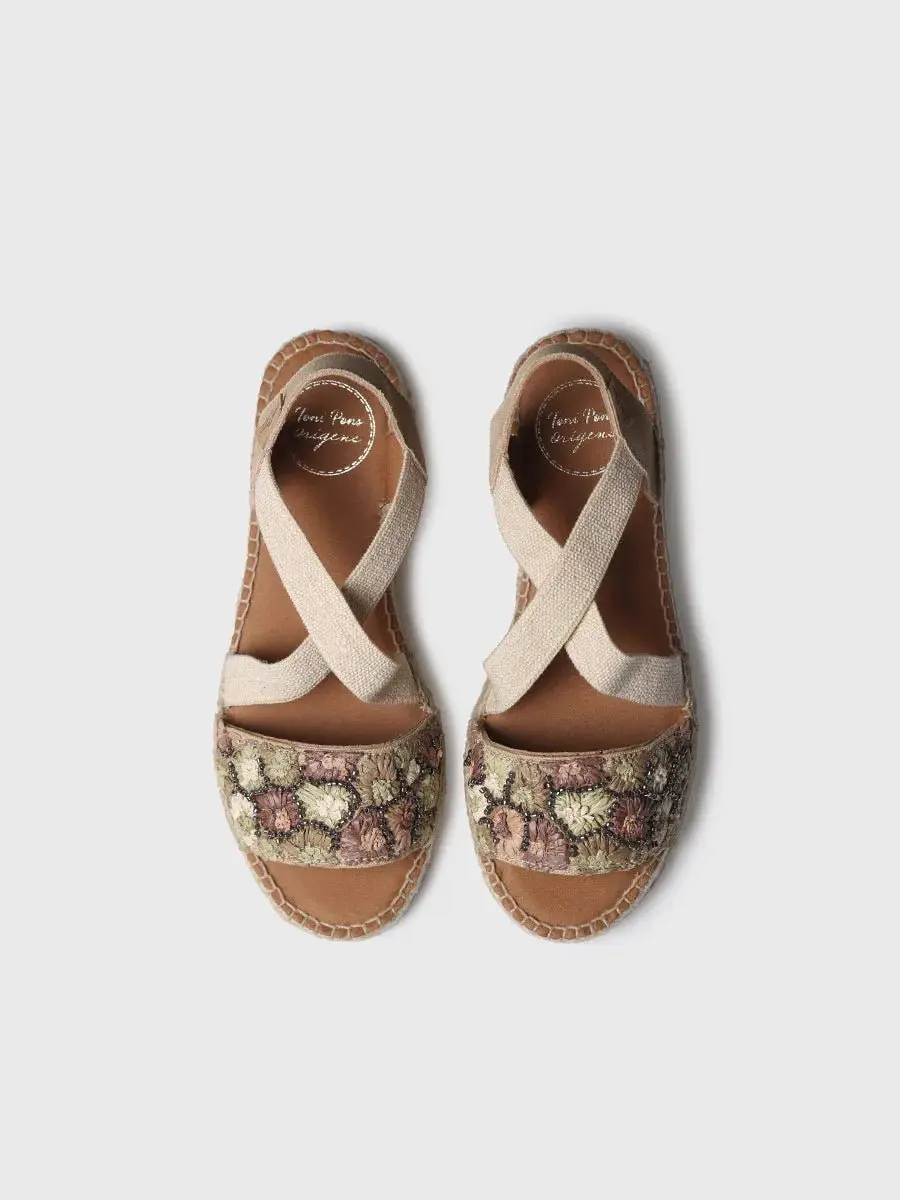 Dames espadrilles met lage sleehak van veelkleurig raffia