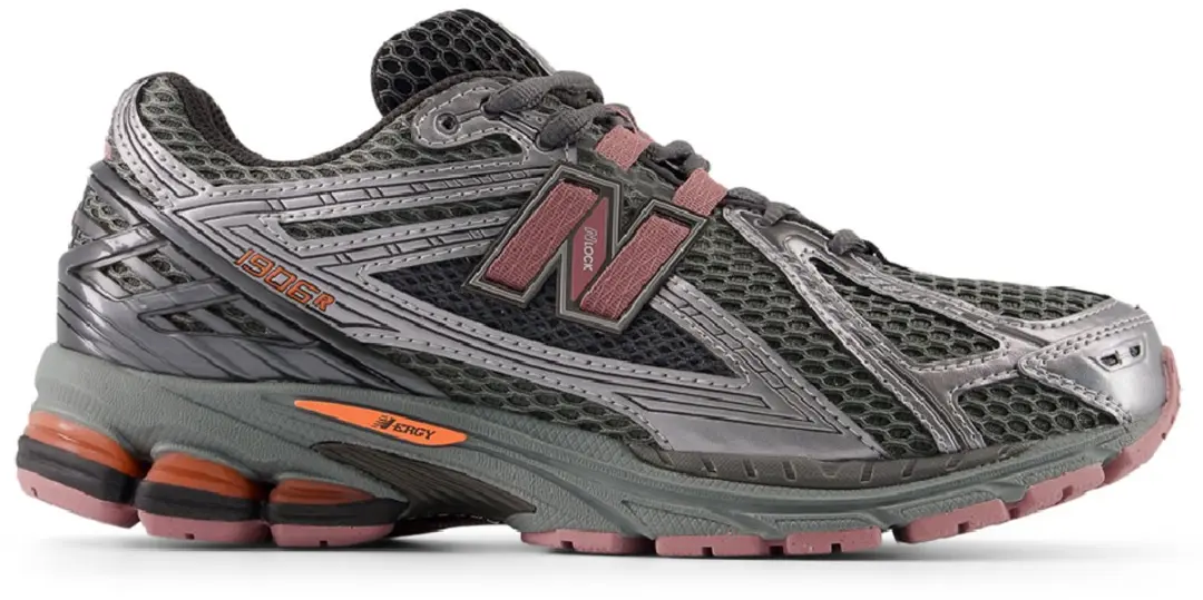 New Balance 1906R Sneakers