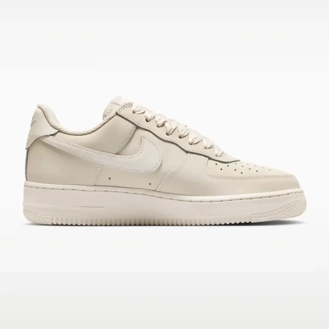 Nike Air Force 1 Low Retro Premium - Oatmeal Pale Ivory - Maat 37.5