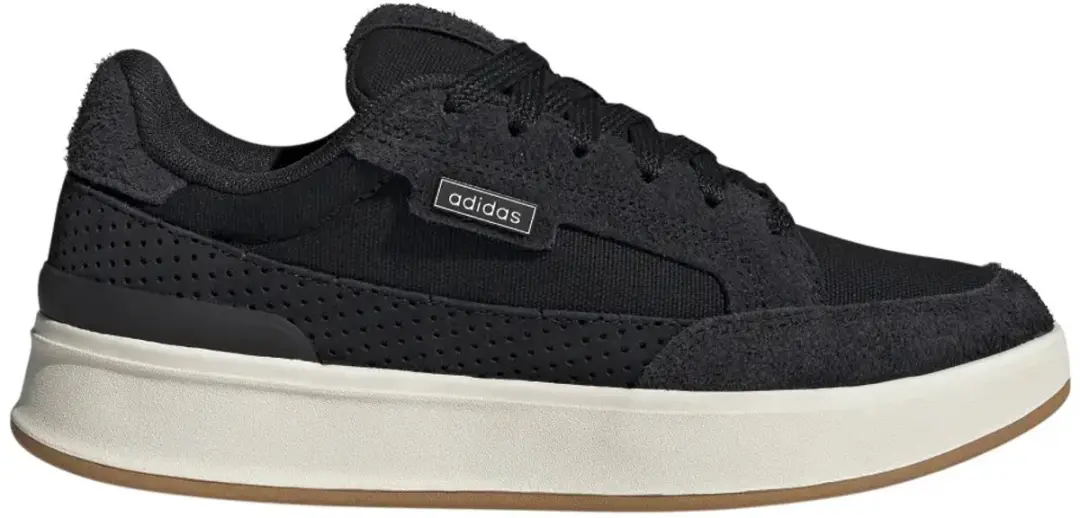 Adidas aspyre 00s in de kleur zwart.