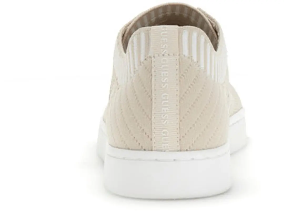 GUESS Jrixie Damestrainers 37 - Zand