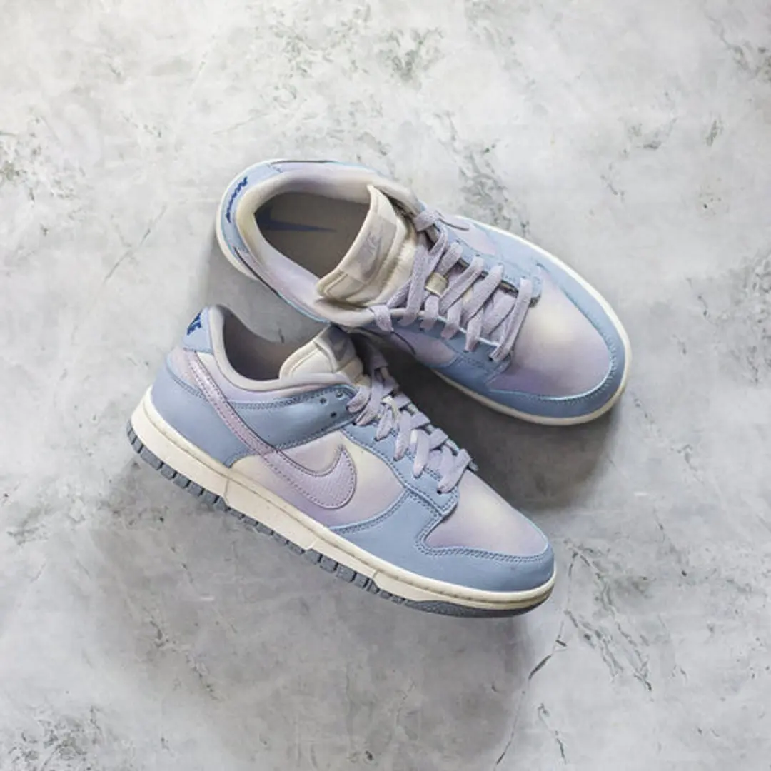 Nike Dunk Low Airbrush Swoosh Black