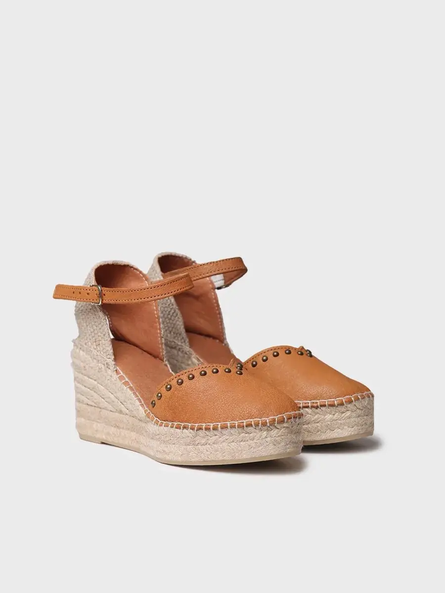 Dames leren espadrille met sleehak en studs